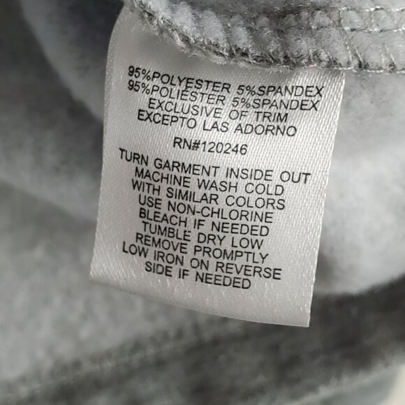 Wallflower Christmas Hangin With My Gnomies Sweater Size S Winter Gnome Holiday - Picture 4 of 5